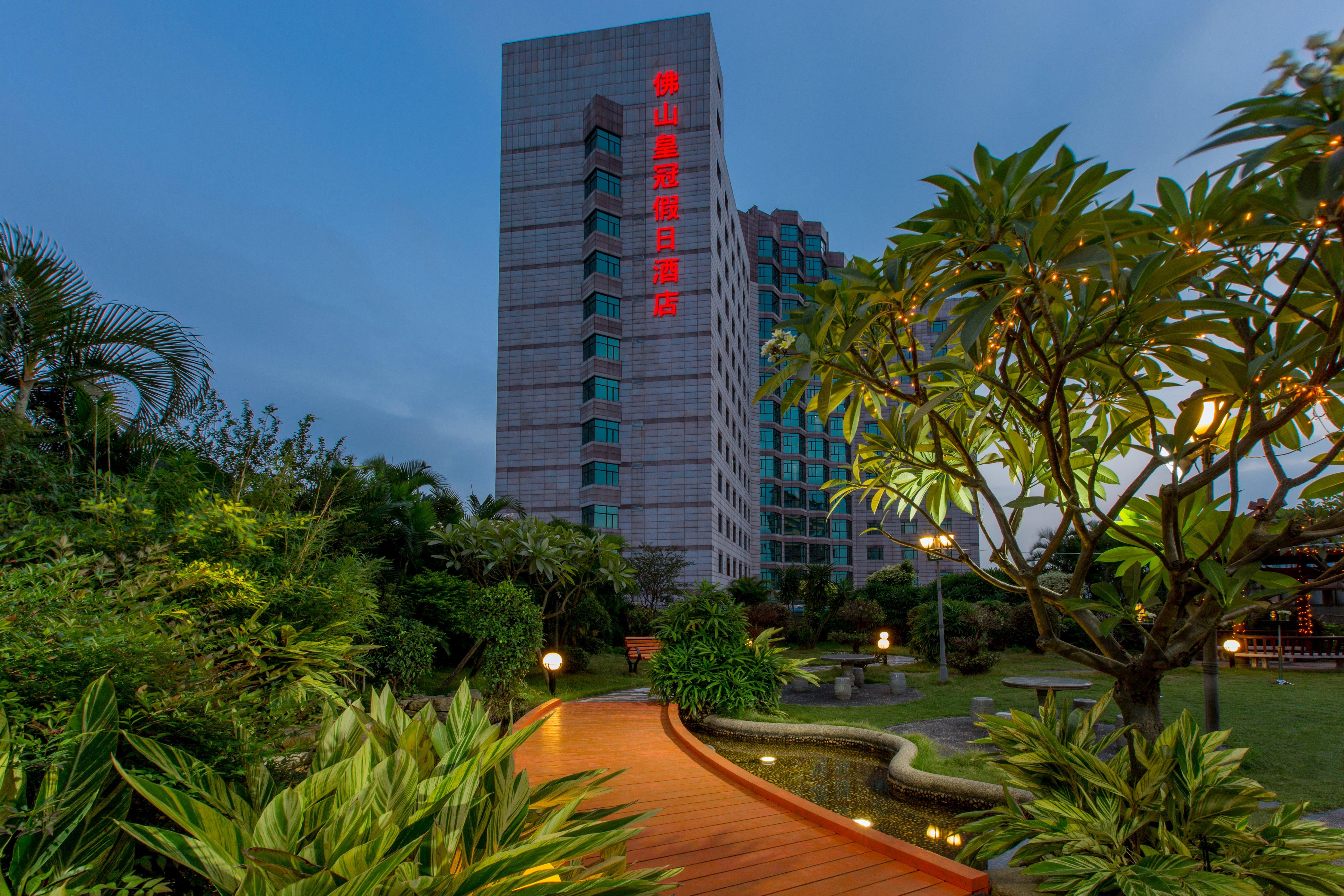 Crowne Plaza Foshan By Ihg - Canton Fair Free Shuttle Bus Екстер'єр фото